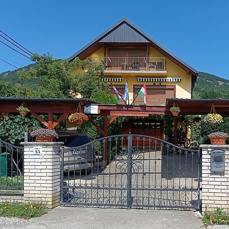 Hotel Anna Ilona Vendeghaz Badacsonytomaj Exteriér fotografie
